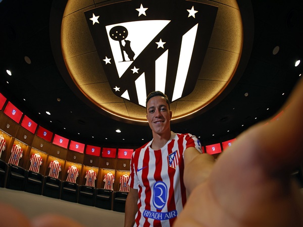 Atletico Madrid Resmi Umumkan Transfer Giacomo Raspadori Dari Napoli