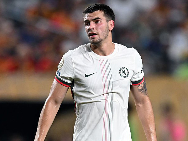 Sunderland Segera Tuntaskan Transfer Marc Guiu dari Chelsea